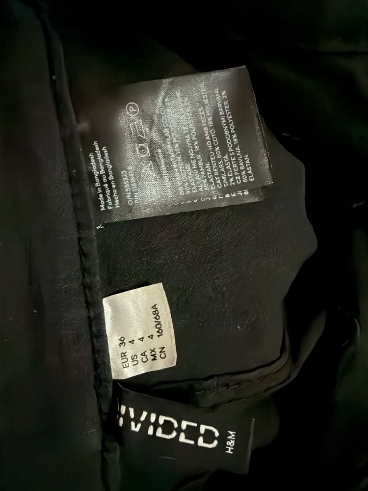 H&amp;M Divided Black Pants Size 4
