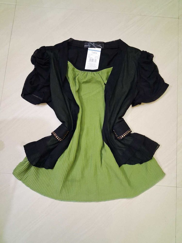 Chic Black &amp; Green babydoll top