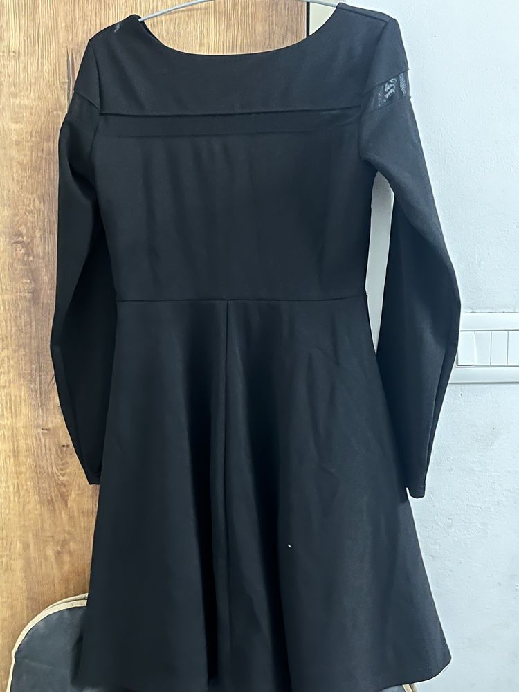 Black short dress