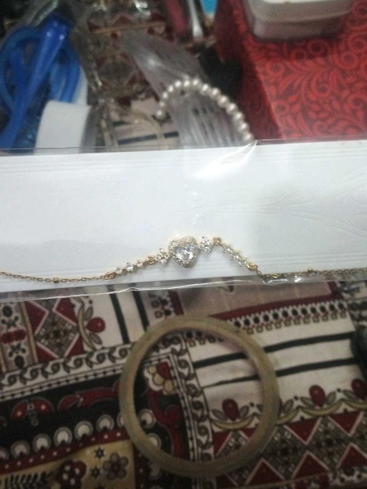 Heart-shaped Bracelet