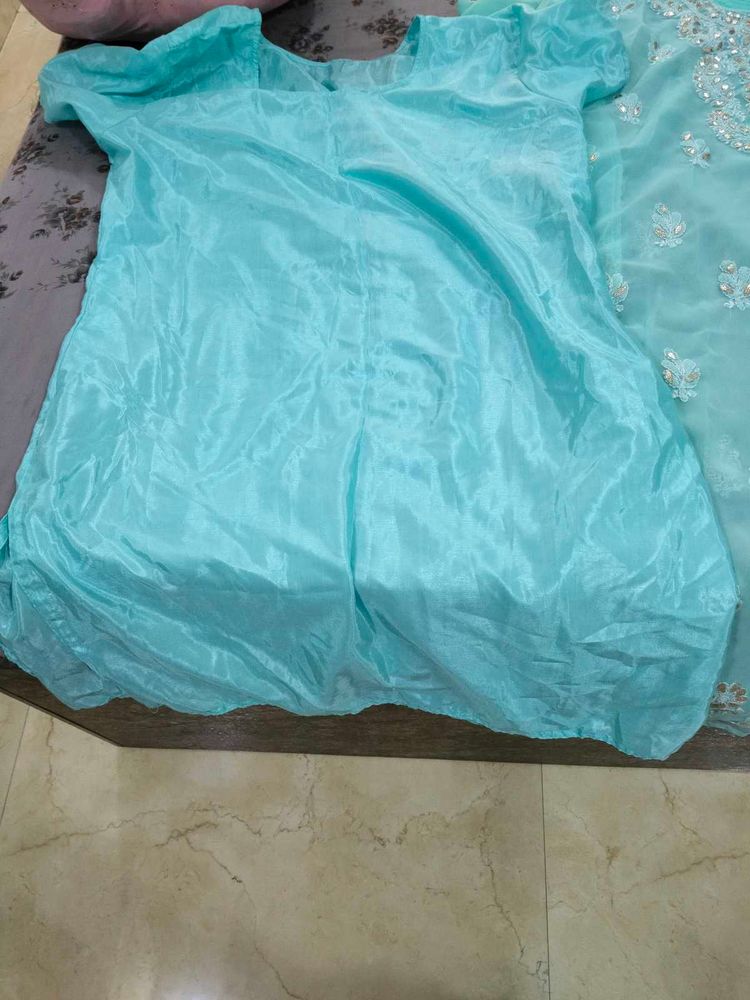 Beautiful Lucknowi Turquoise Kurta with Gota work