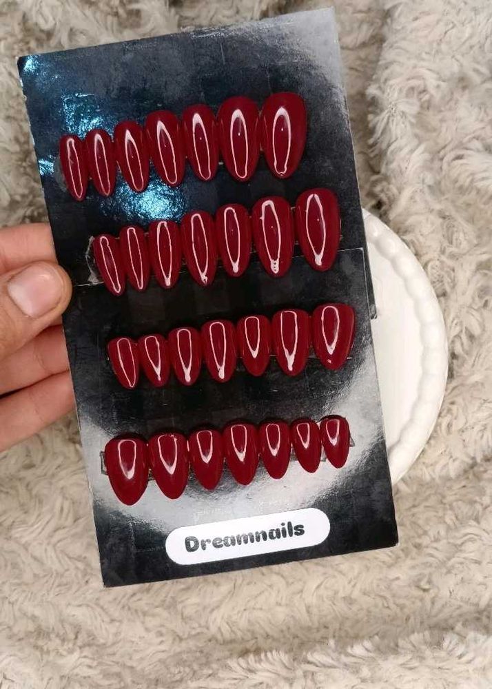 Dreamnails  Press On Nails