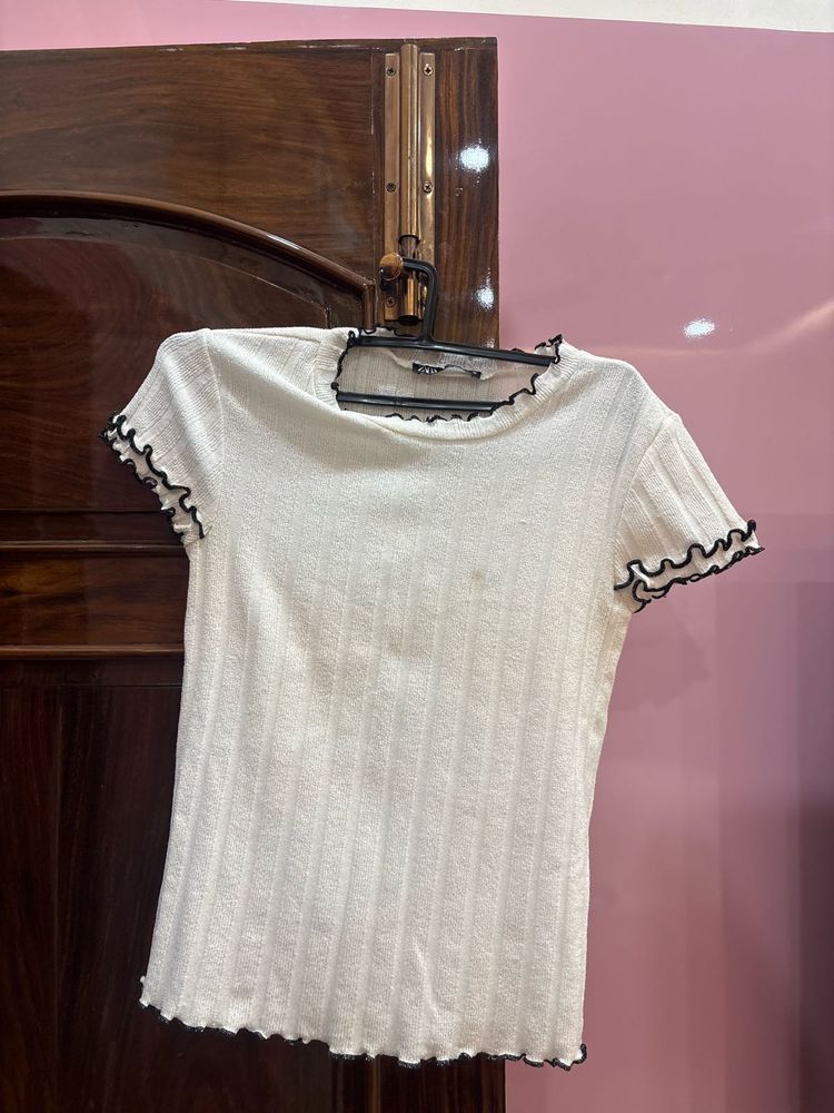 Zara White Textured Top