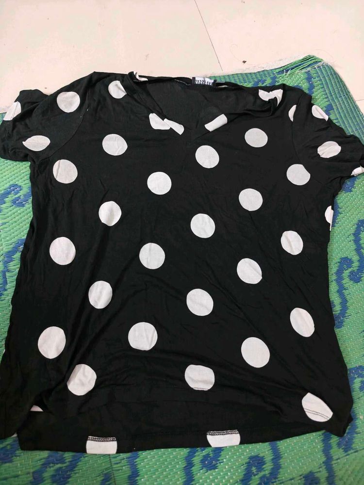 Polka Dot V-Neck Top
