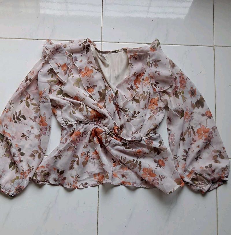 Ruffle Floral Print V-Neck Long Sleeve Top