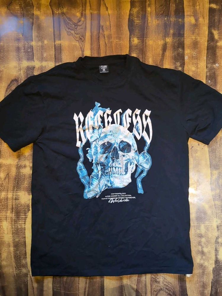 Black Graphic T-Shirt with Skull Print