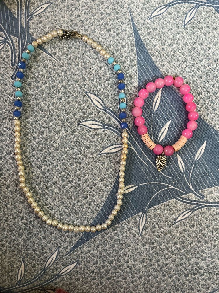 Beaded Necklace and Bracelet Set