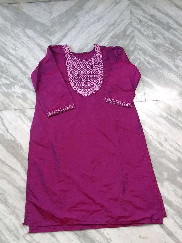 Elegant Embroidered Kurta