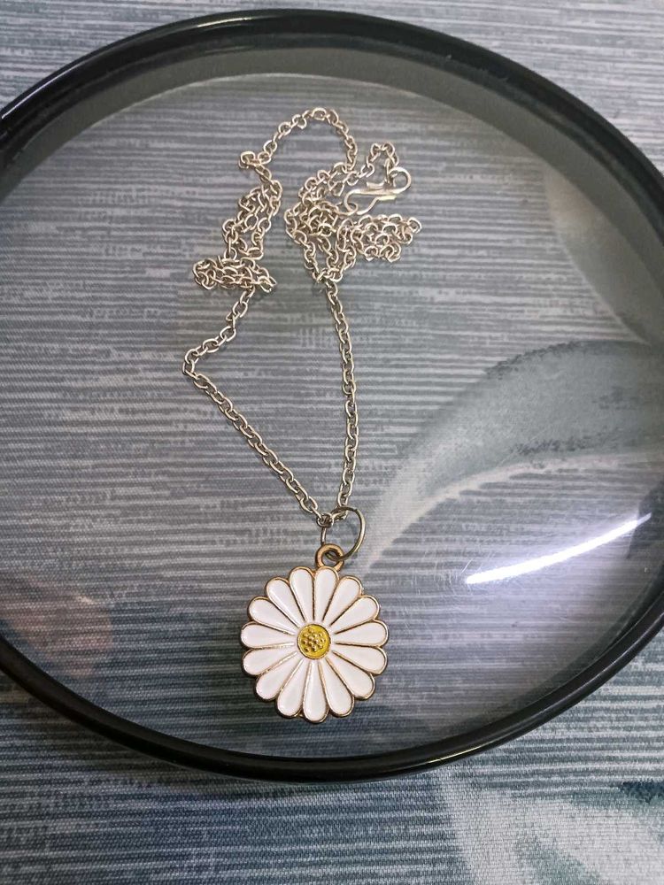 Flower Pendant Chain