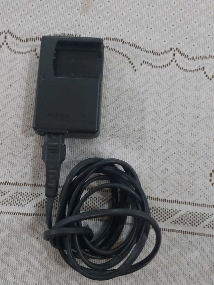 Original MH-63 Battery Charger