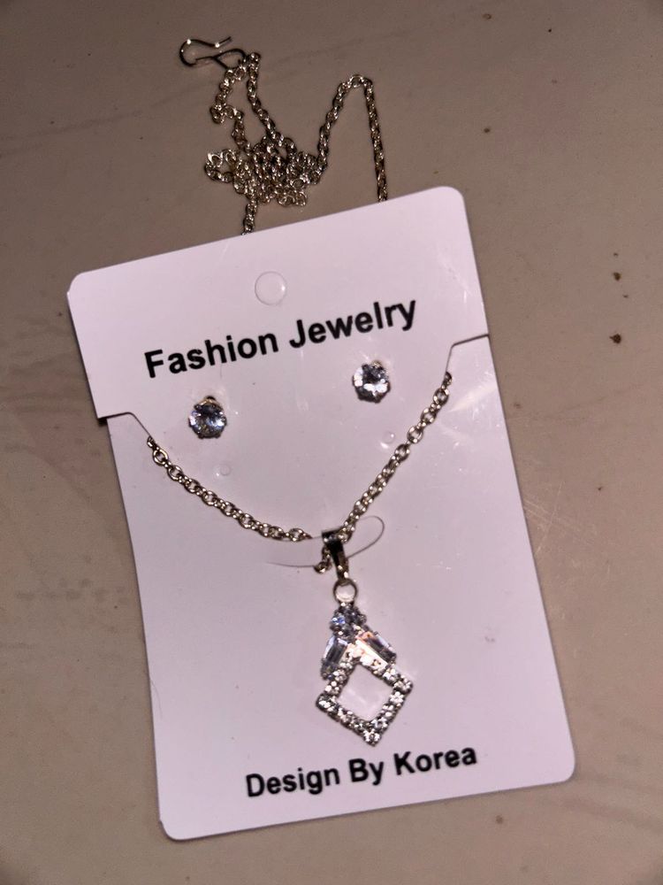 Sparkling Diamond Pendant Necklace &amp; Earring Set
