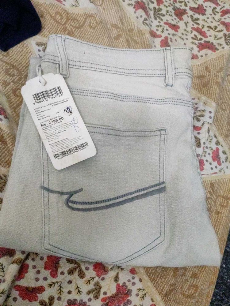 Light Wash Denim Jeans