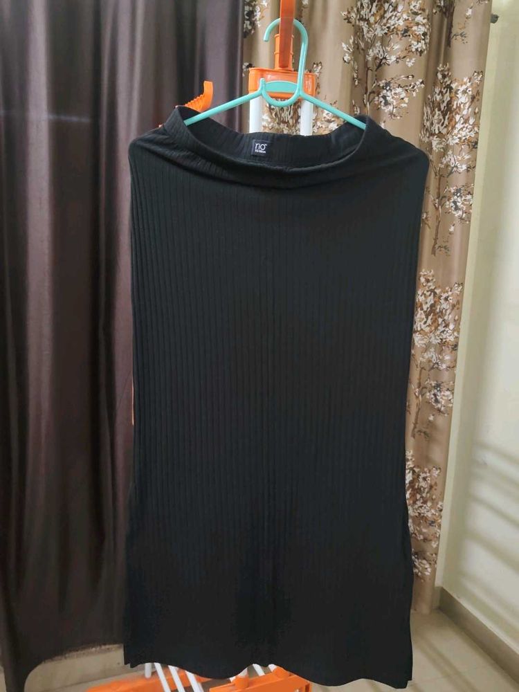 Sleek Black Ribbed Sleeveless Top