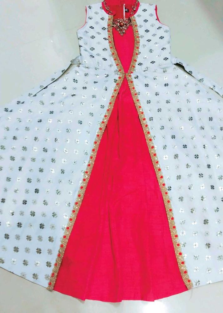 Beautiful White &amp; Red Ethnic Gown