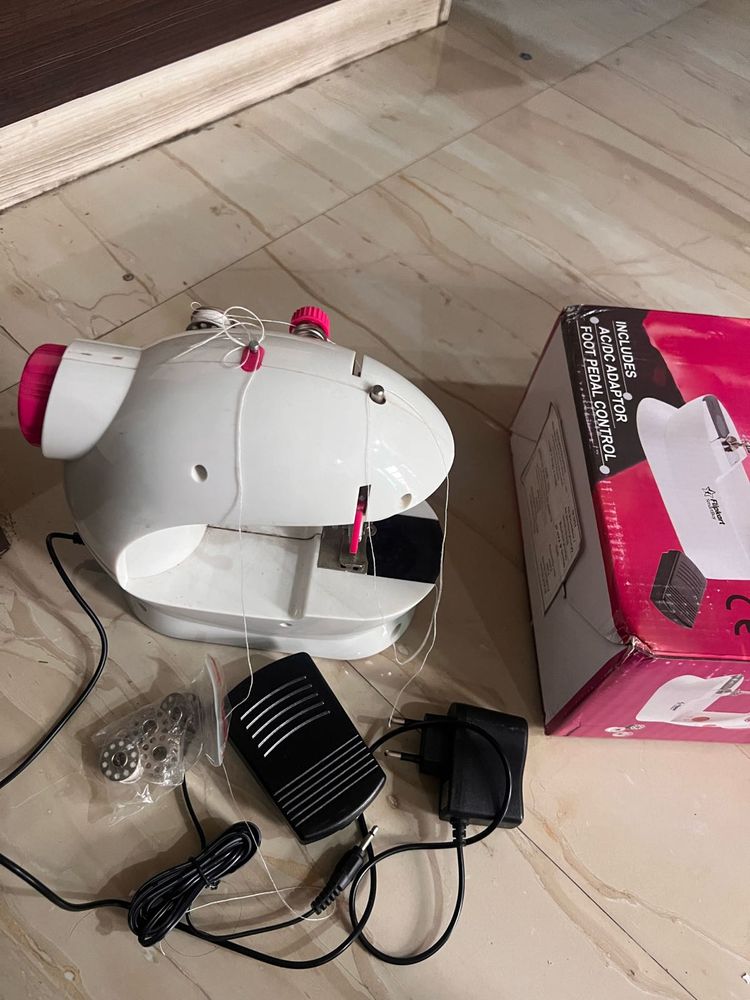 Mini Sewing Machine
