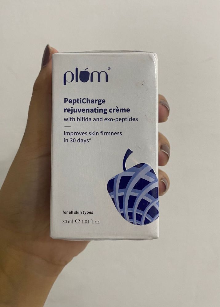 Plum PeptiCharge Rejuvenating Creme