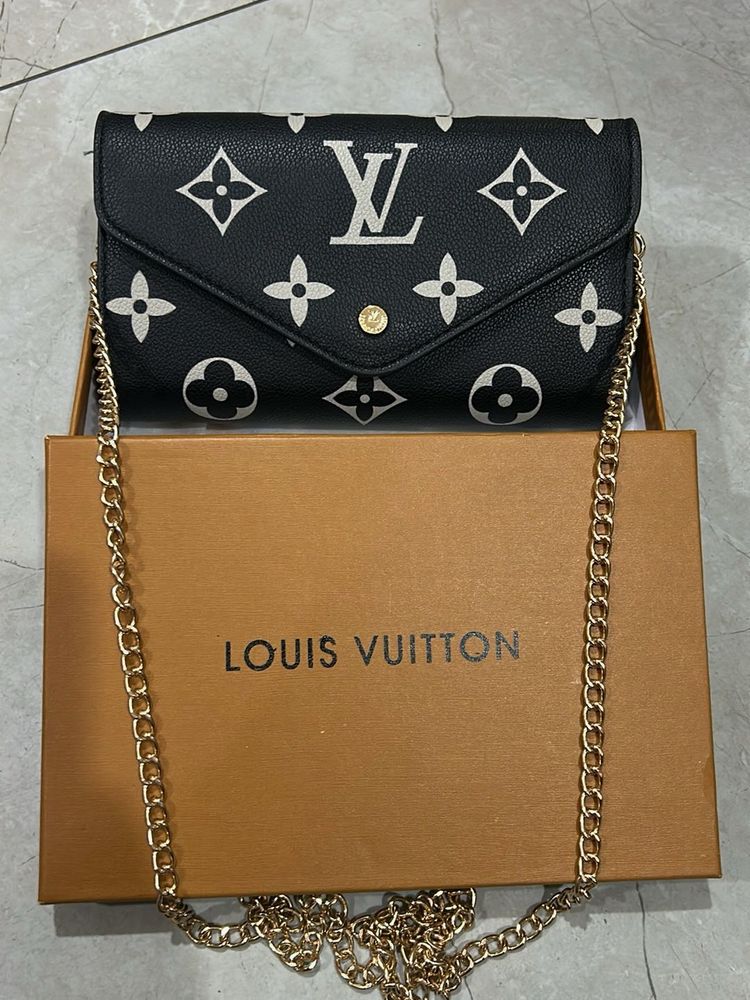 louis vuiton ( first copy )sling  bag