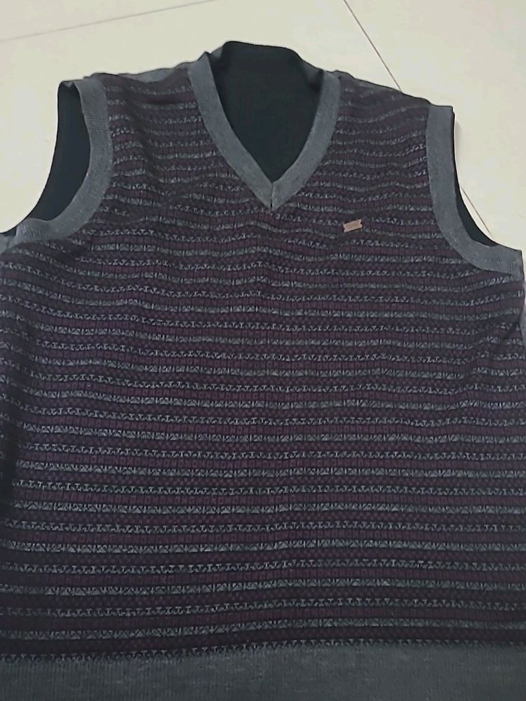 Reverseval Sweater of Duke in L SIZE
