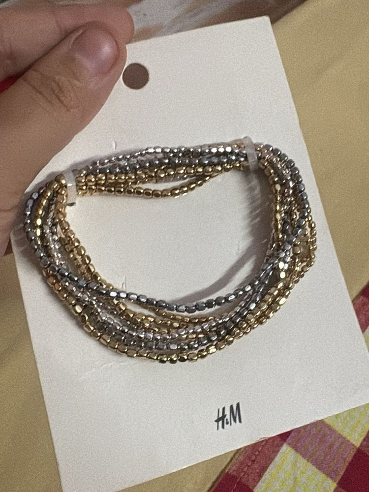 H&amp;M Layered Beaded Bracelet Set