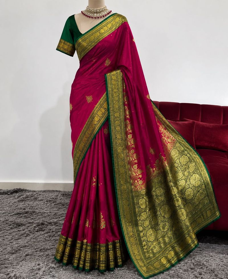 Pink Banarasi Silk Saree🩷
