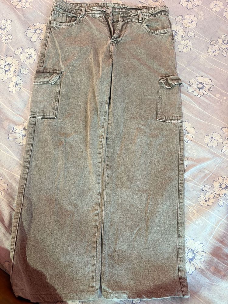 Grey Cargo Jeans - Wide Leg