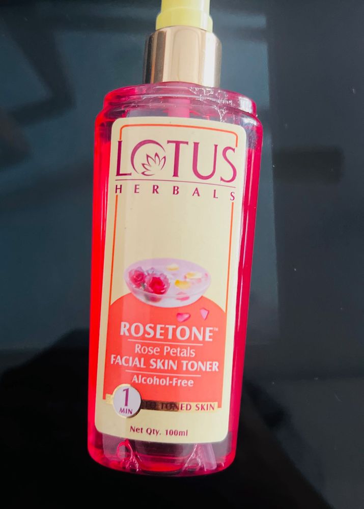Lotus Herbals Rosetone Facial Toner