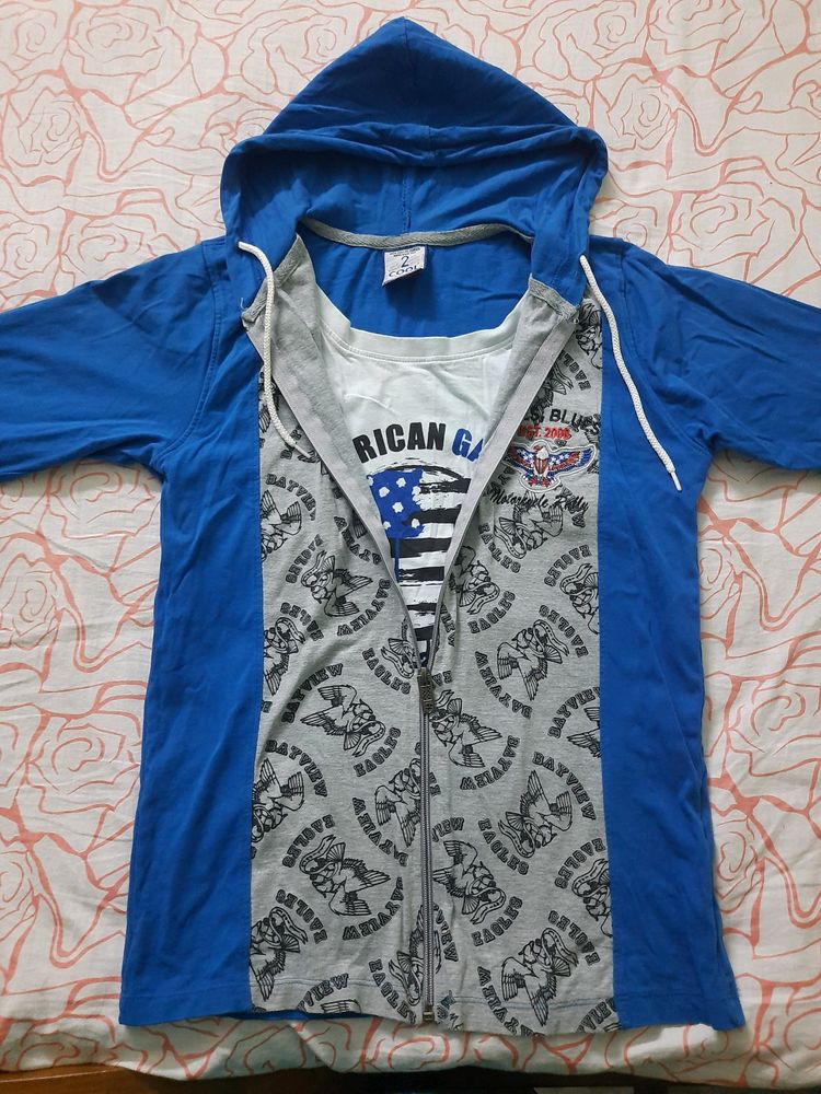 Blue full sleeve t-shirt with hoodie