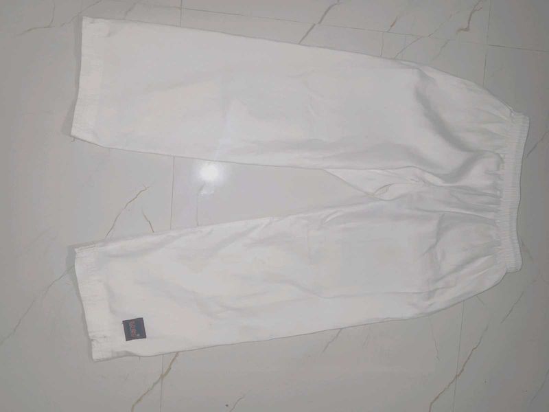 Karate dress and equipments