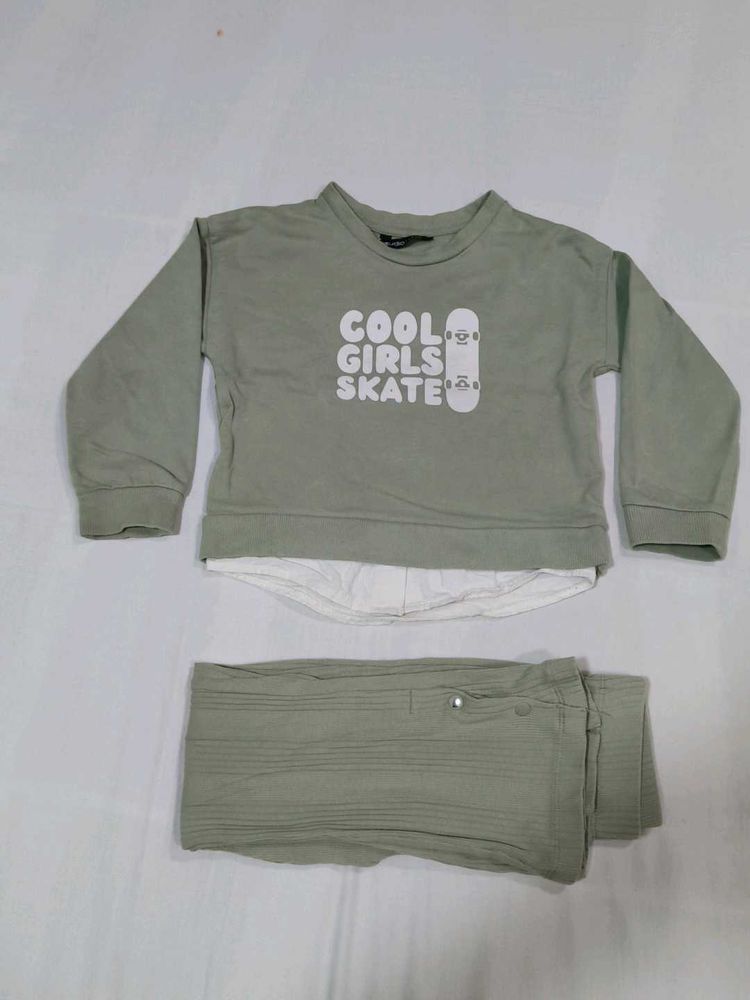 Sweatshirt &amp; Pants