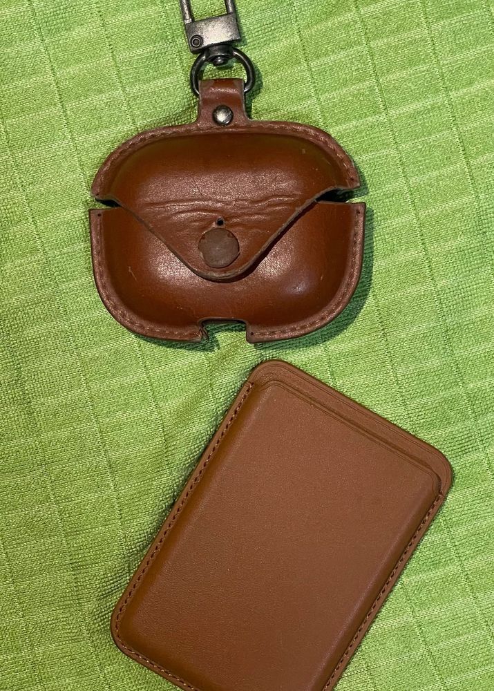 Brown Leather AirPod Case