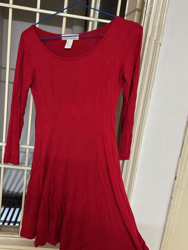 Chic Red Long Sleeve Dress