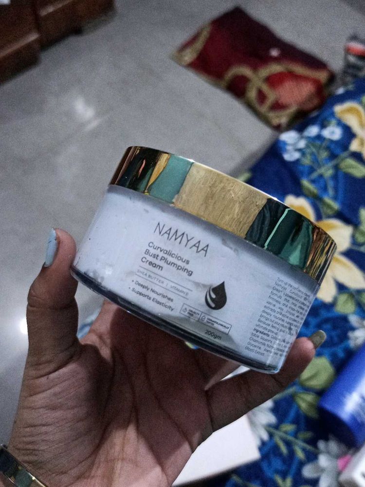 Namyaa Bust Plumping Cream
