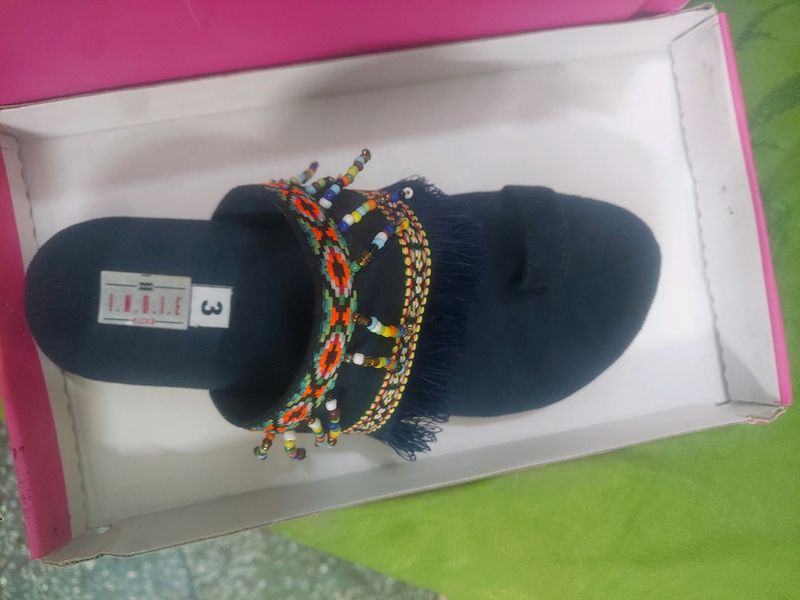 Highly Cushioned Flats From Indie Picks Gives U Boho Vibe