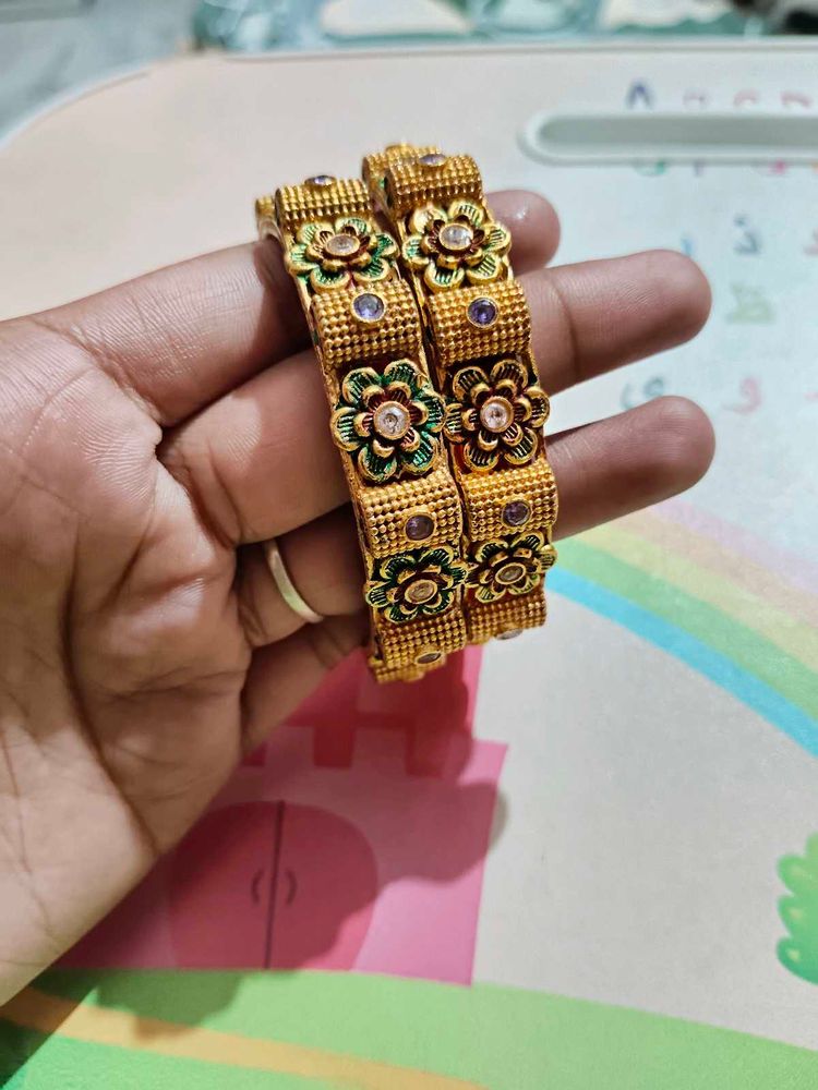Floral Gold Bangles - Stunning Detail!