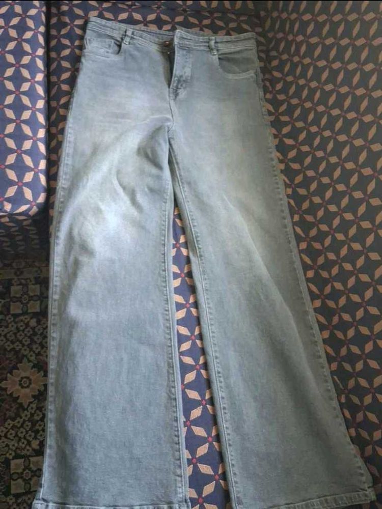 Grey Wide-Leg Jeans with top