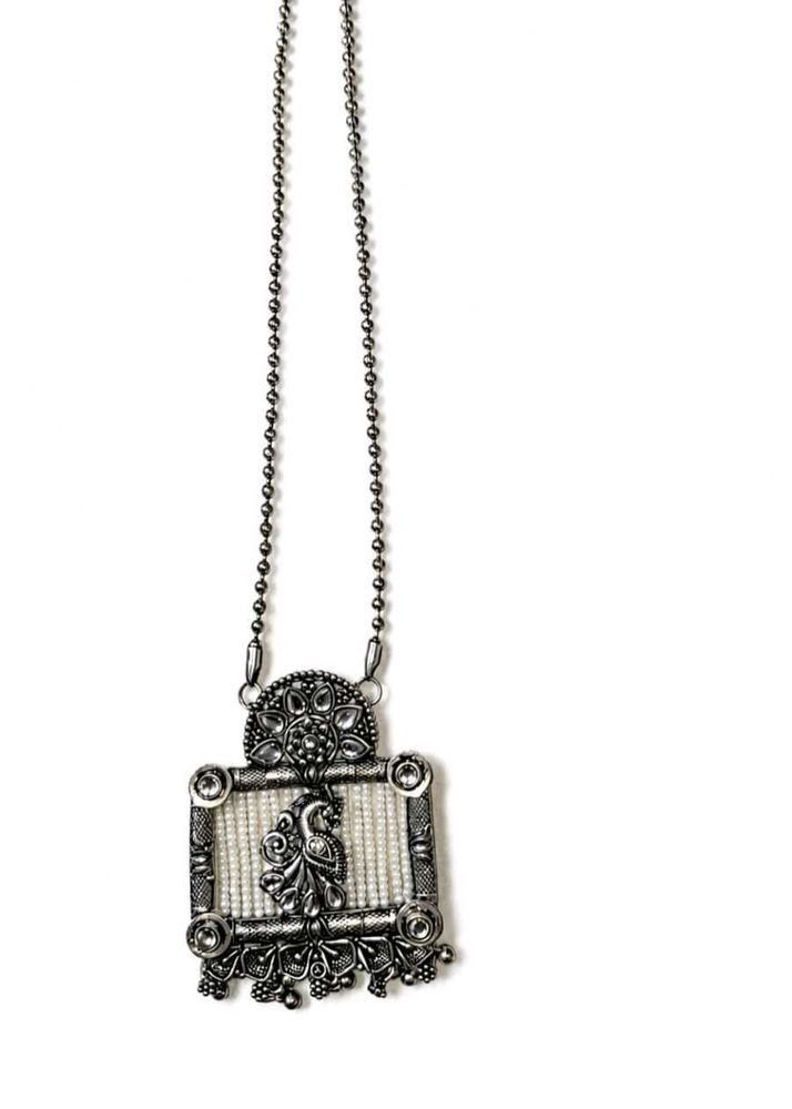 Exquisite Peacock Pendant Necklace