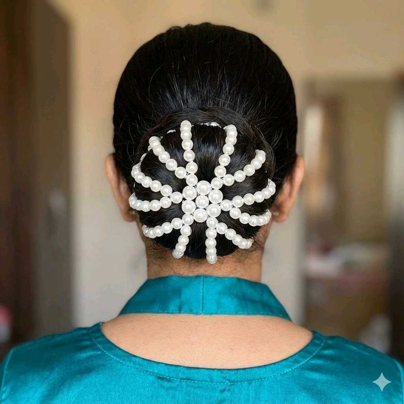 Stretchable Pearl Hair Accessory