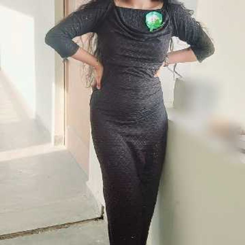 Elegant Black Maxi Dress