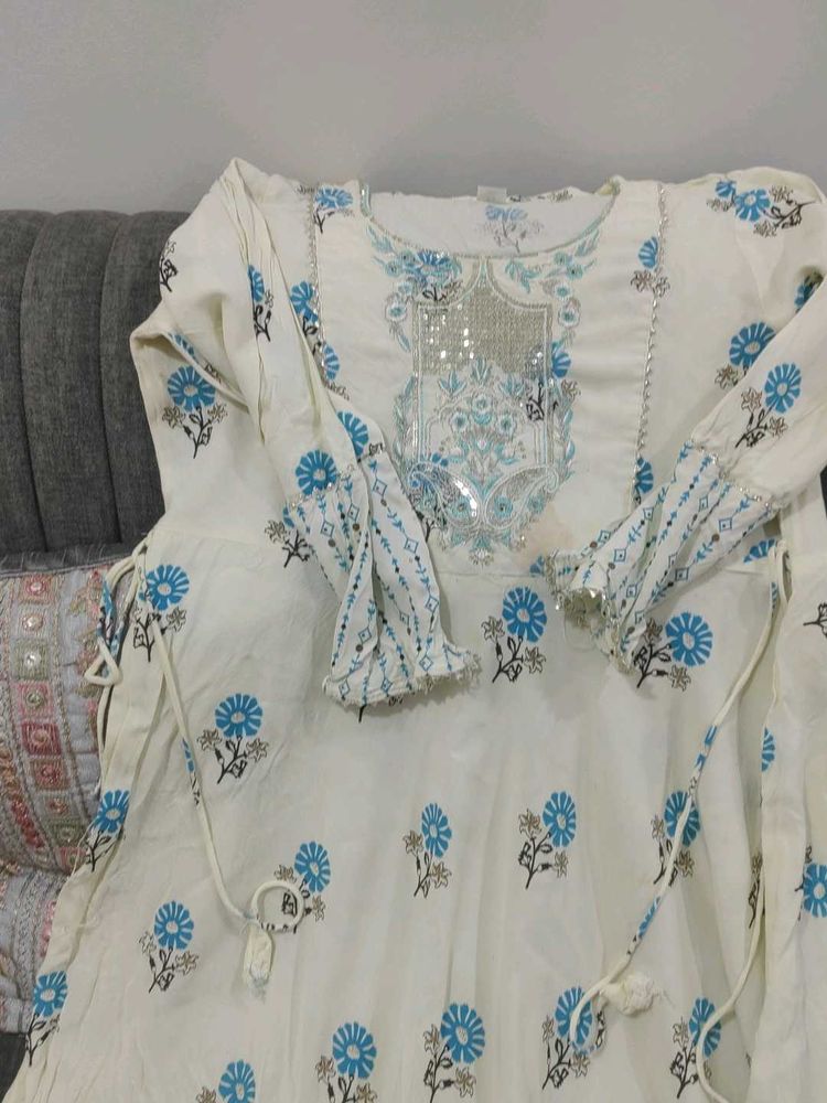 Elegant Floral  Kurta..