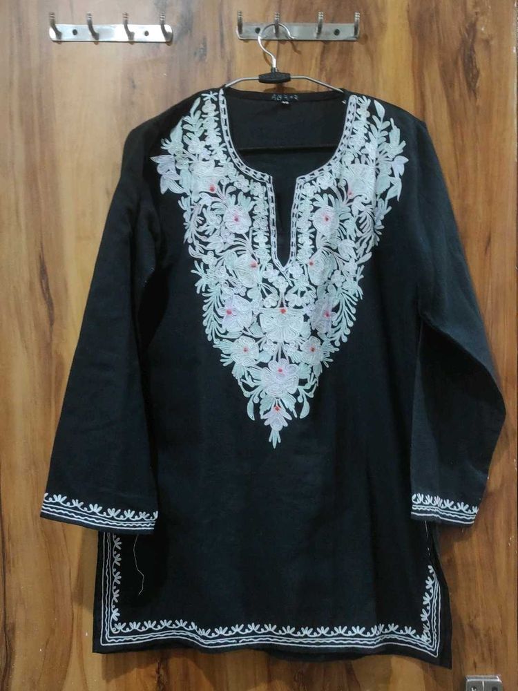 Black Kurta with Exquisite Embroidery