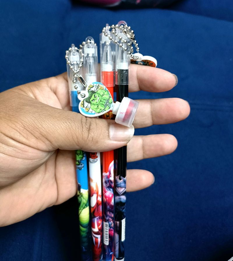 Avengers 4 Pcs Pen With Stamp