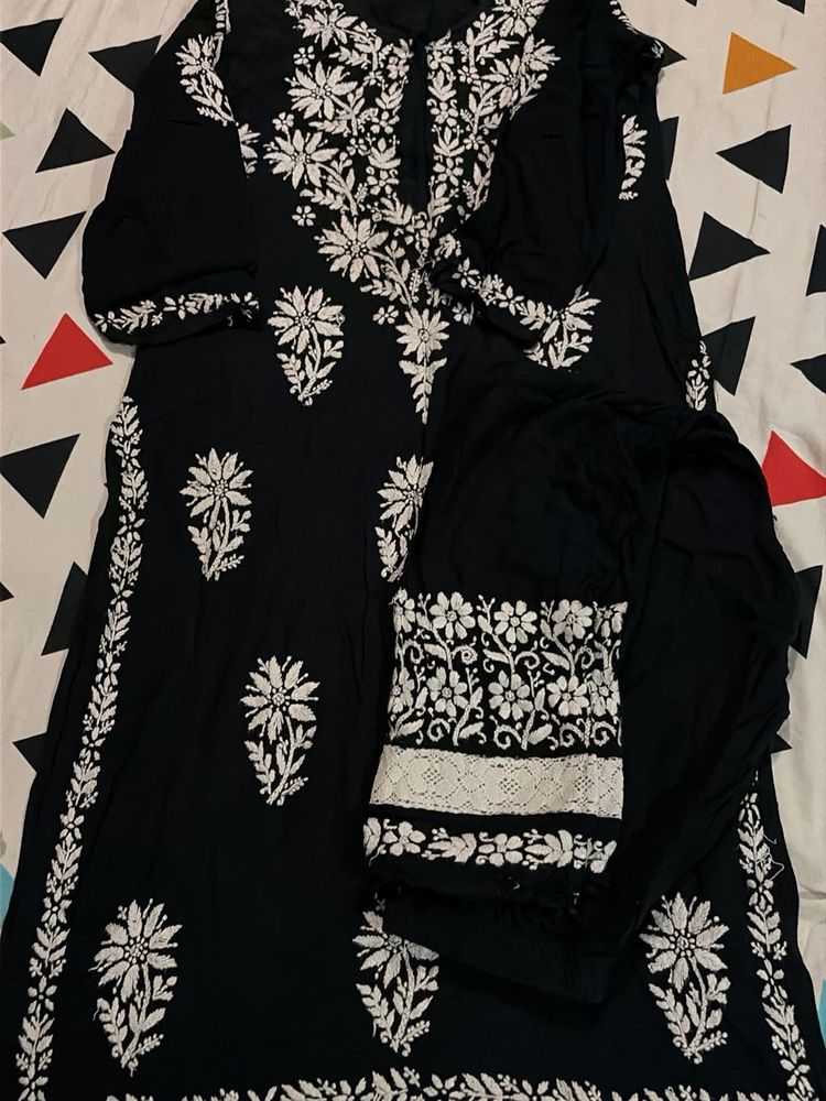 Elegant Heavy Chikankari kurta pant