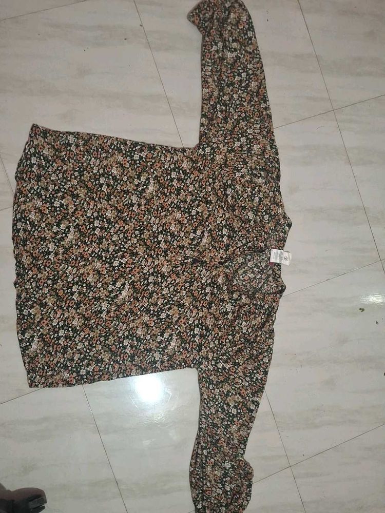 Floral Print Long Sleeve Top