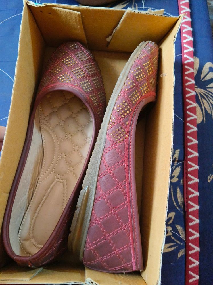 Unused New Shoe