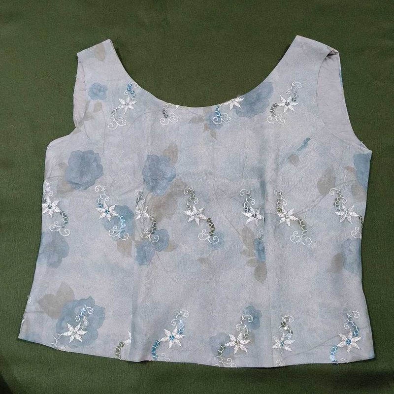Floral Print Top With Light Ambroadary N Siquance