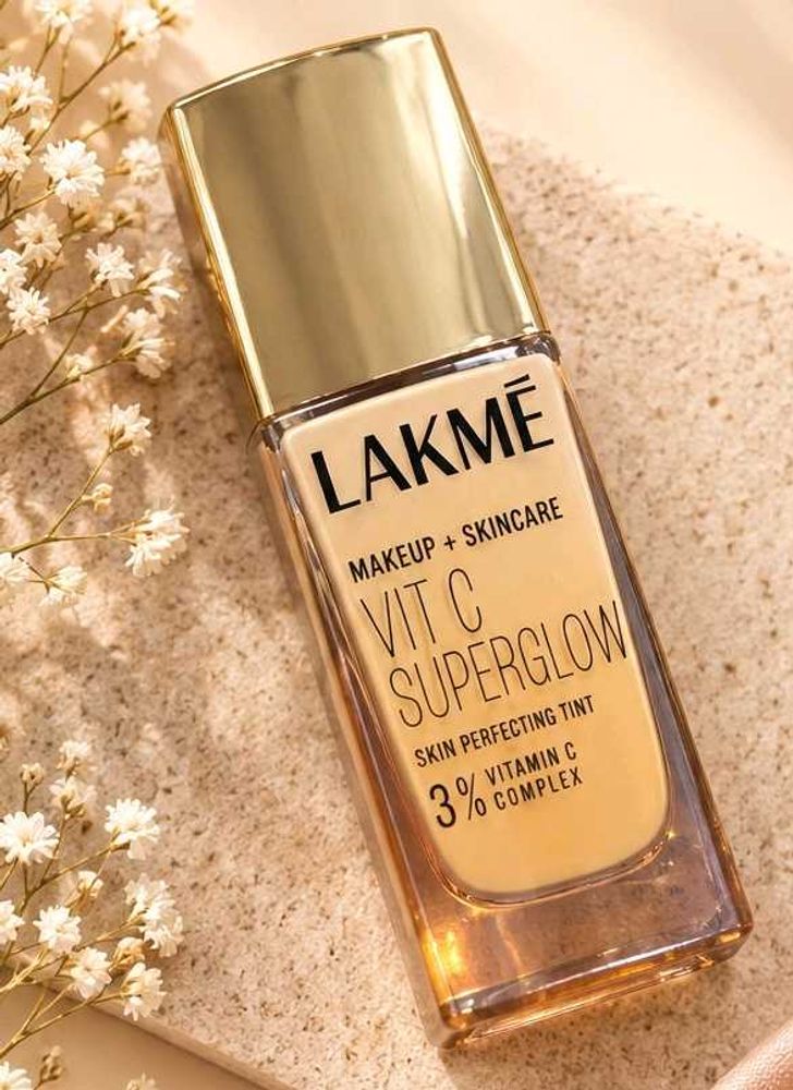 Lakme Vit C Superglow Skin Perfecting Tint W120
