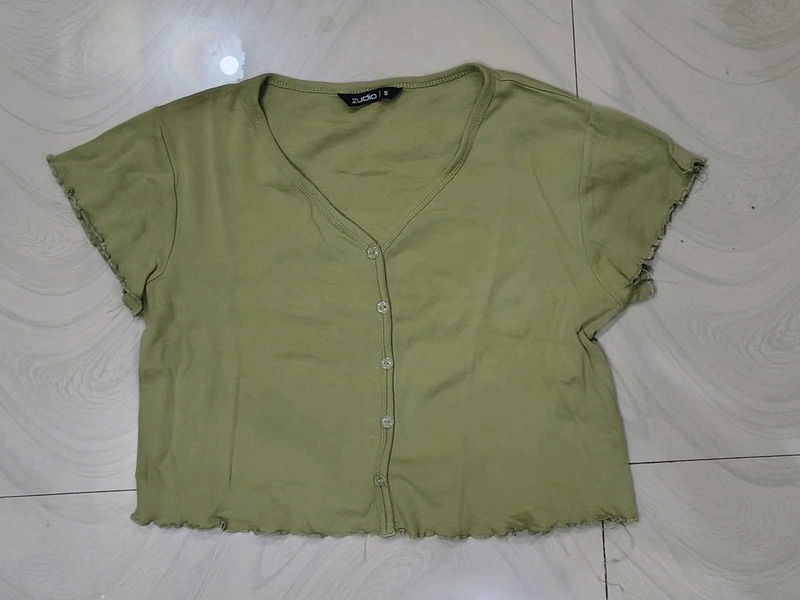 Cute Green Button-Up Crop Top