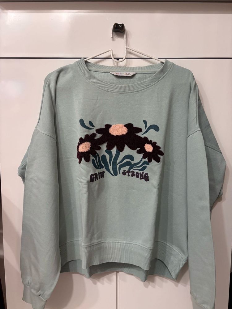 Mint Green Graphic Sweatshirt