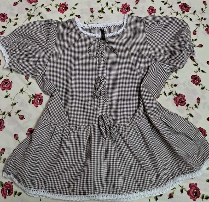 FREE DELIVERY 🤎 Charming Gingham ribbon Top