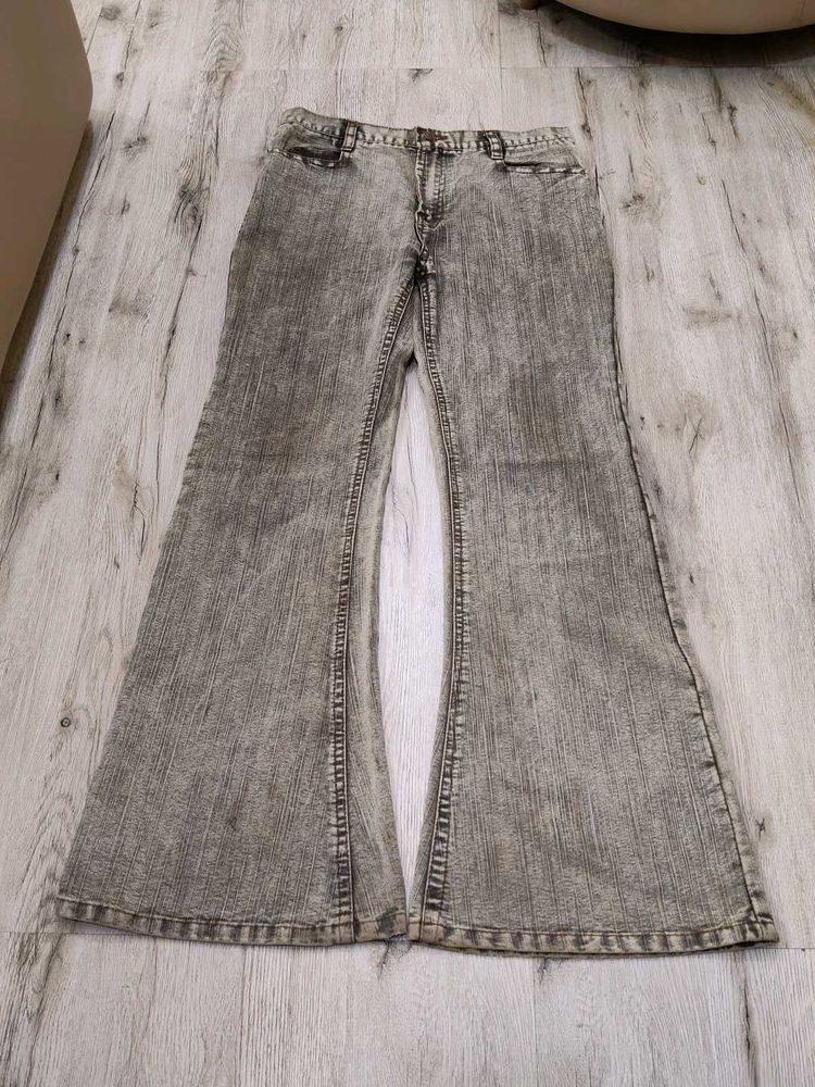Ma6100 Craz bootcut jeans waist 32 inches